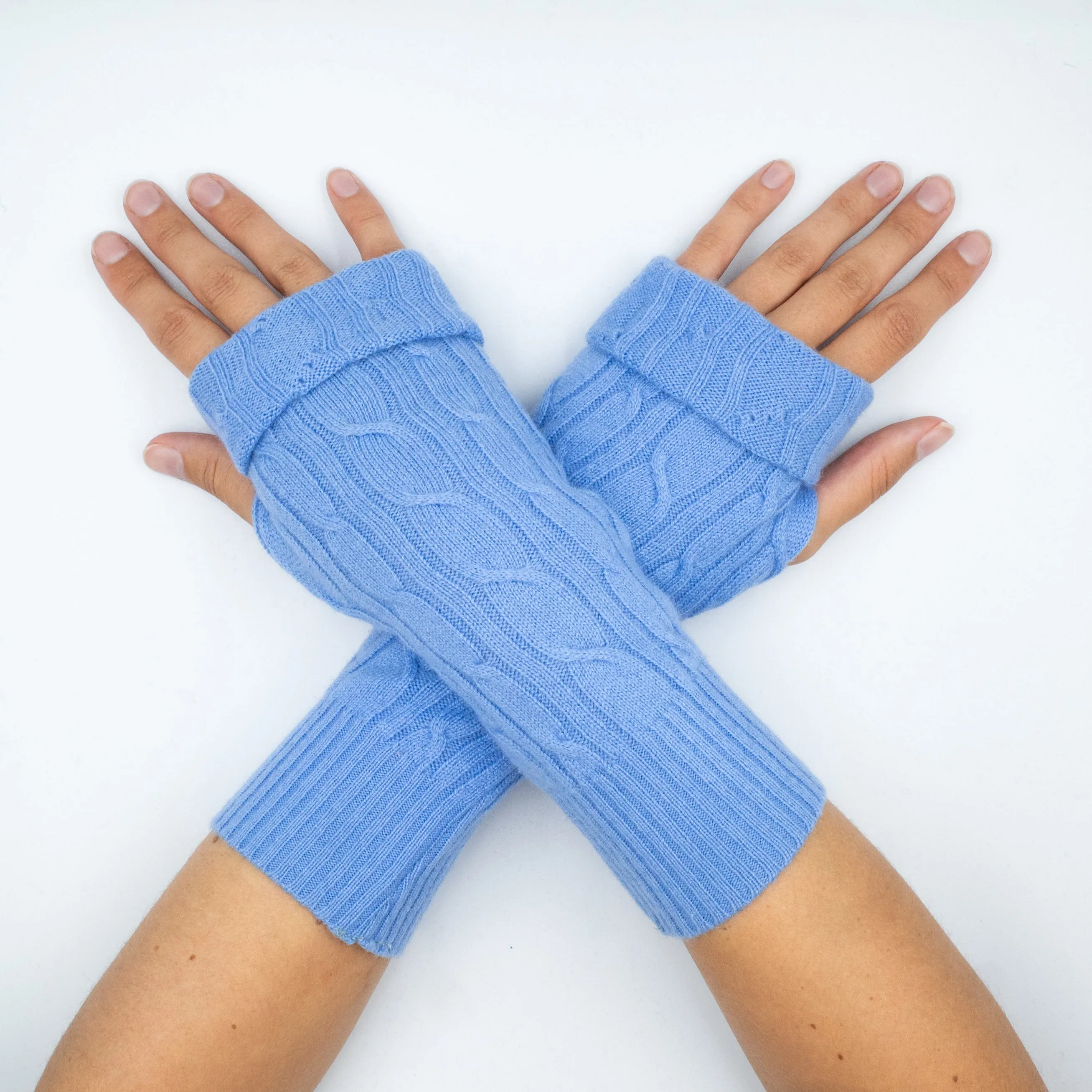 Bluebell Cable Cashmere Fingerless Gloves