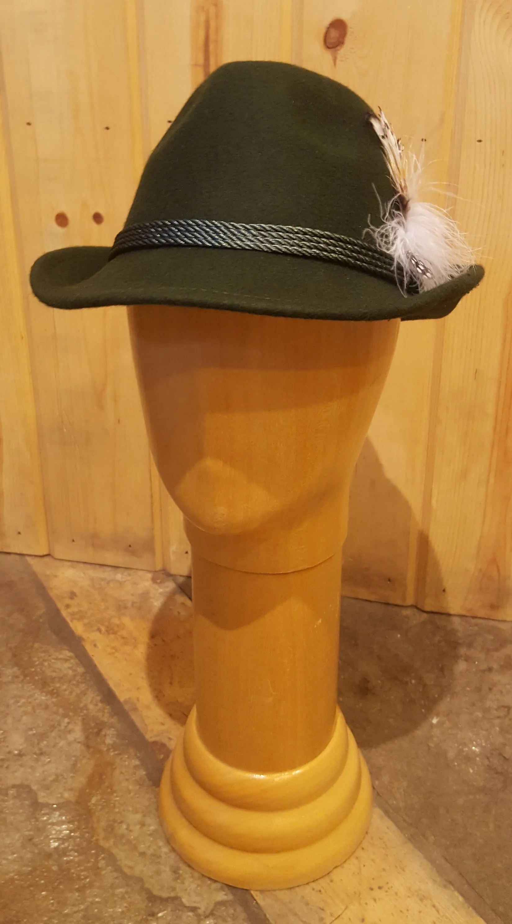 Französin Hat (Fine French Alpine Hat with feather)