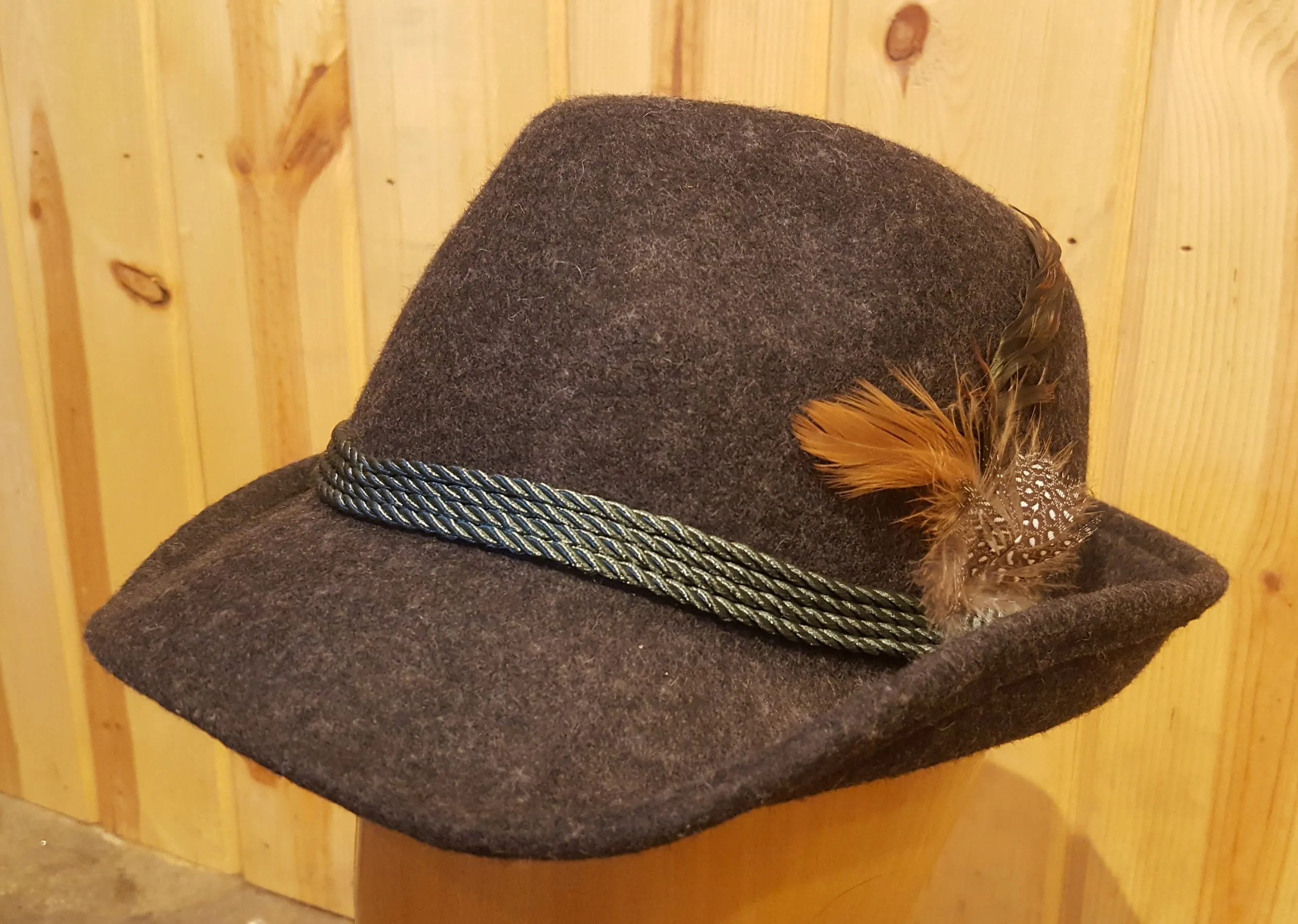 Französin Hat (Fine French Alpine Hat with feather)